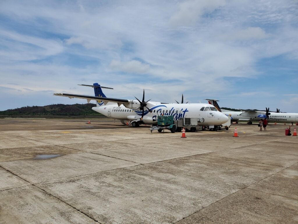 ブスアンガ空港で乗った飛行機